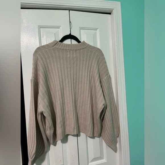 Princess Polly innerbloom oversized sweater - Picture 3 of 4